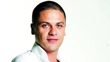 Adrian Enache, Augustin Viziru si Andrei (Alb-Negru) l-au lasat balta pe Pepe. Au fugit de la nunta sa vada meciul