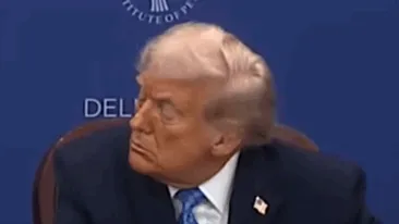 Starea de sănătate a lui Donald Trump, sub semnul întrebării. Președintele american a adormit din nou în timpul unei reuniuni