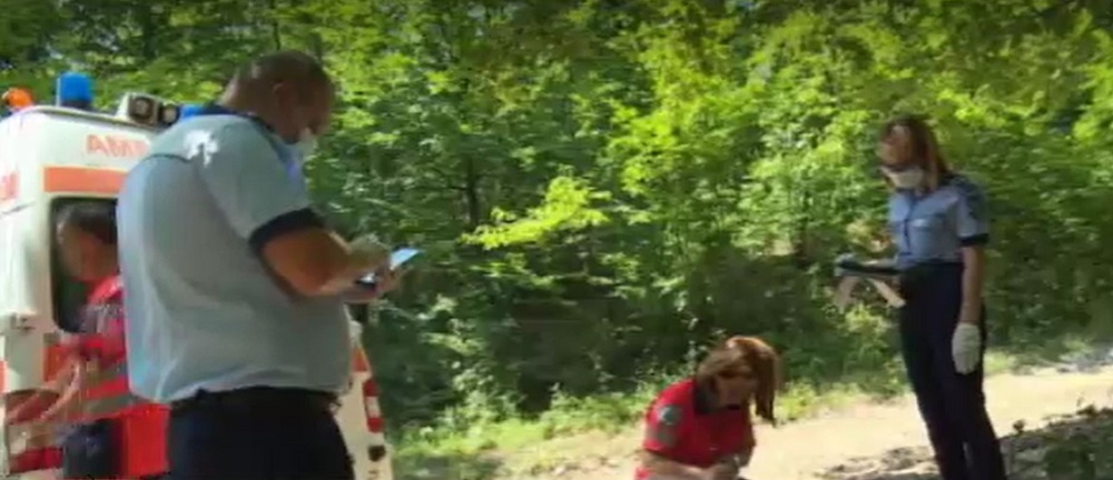 Moartea unui bărbat este învăluită în mister! Cum a fost găsit într-o pădure din Dâmbovița