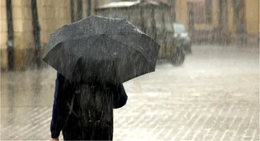 Cod portocaliu de ploi în România! Anunț ANM de ultimă oră: care sunt zonele afectate
