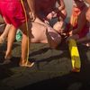 La un pas de tragedie! Un turist a intrat băut în apă, la Costinești, iar apoi striga după salvamari să-i salveze viața
