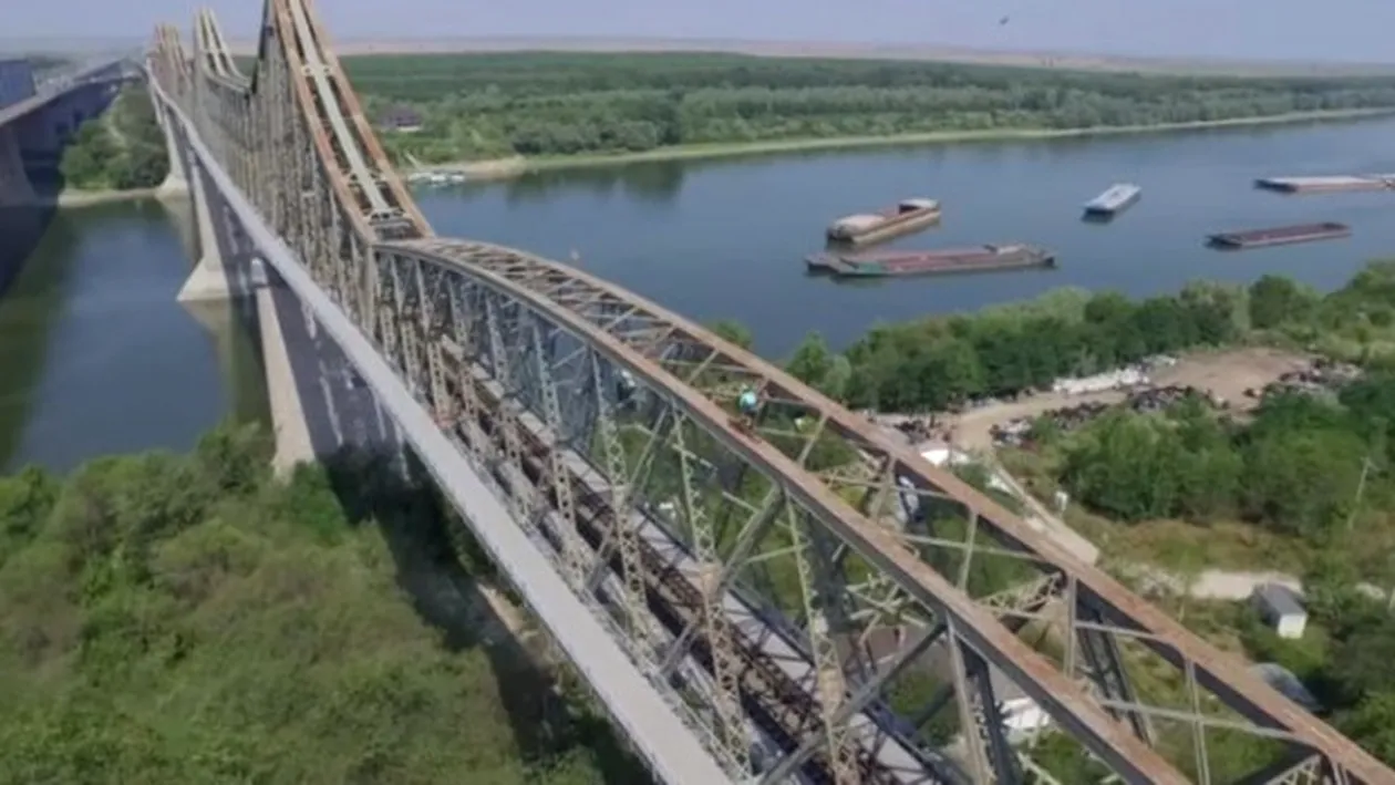 O femeie s-a aruncat de pe podul de la Cernavodă! Soțul aflase că are amant