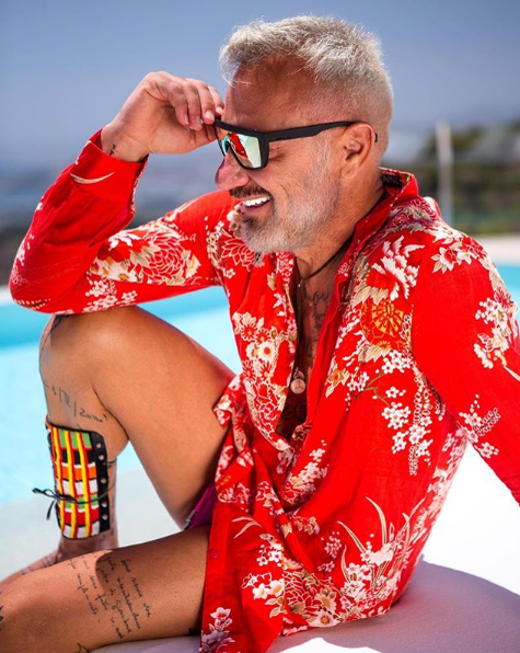 Gianluca Vacchi pe plajă