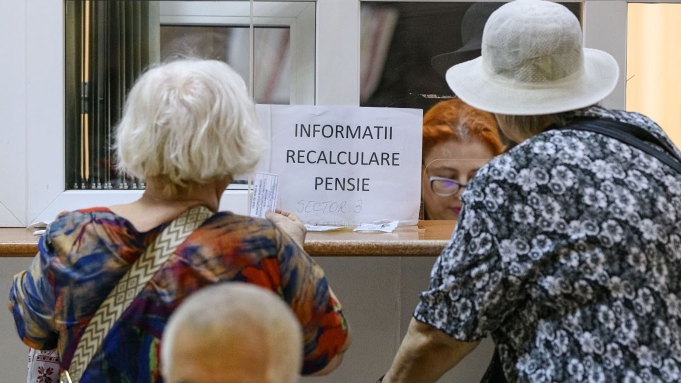 Acești 2.000.000 de pensionari din România primesc bani în plus la pensie, începând cu iulie 2025. Cine este pe listă