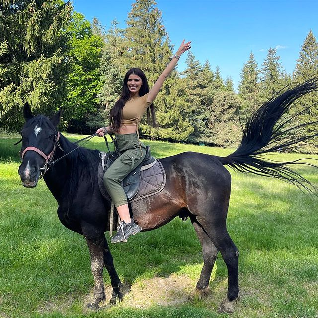 Fosta Miss România s-a retras în Timișoara și nu mai vrea să audă de lumea mondenă