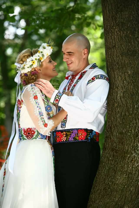 Elena Lasconi, mărturii sfâșietoare despre primul mariaj: “Aș fi divorțat a doua zi”. Ce îi facea primul soț vedetei de la Pro TV