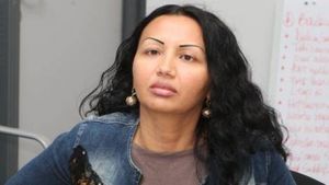 Narcisa Guţă a ajuns pe mâna medicului. După ce şi-a pus silicoane, a decis să... 