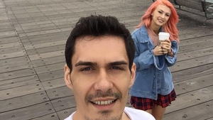 ANDREEA BĂLAN şi GEORGE BURCEA şi-au făcut apariţia la botezul fetiţei lor! Ce ţinută a purtat cântăreaţa