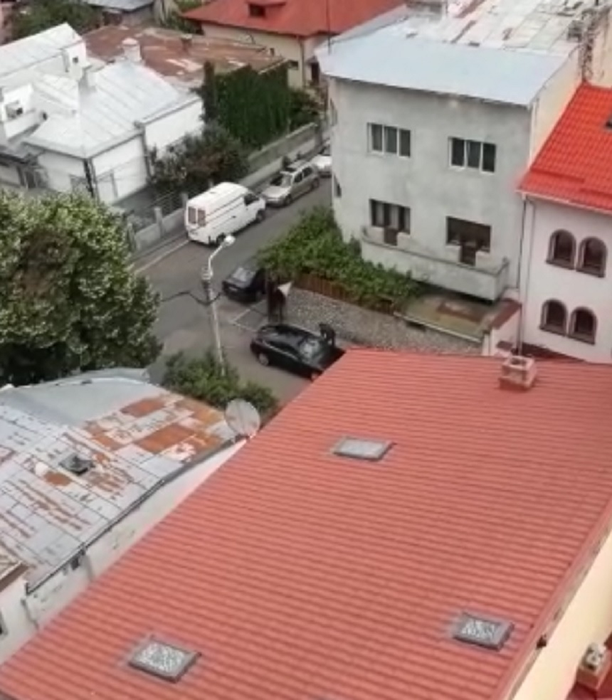 Incident violent surprins în Capitală