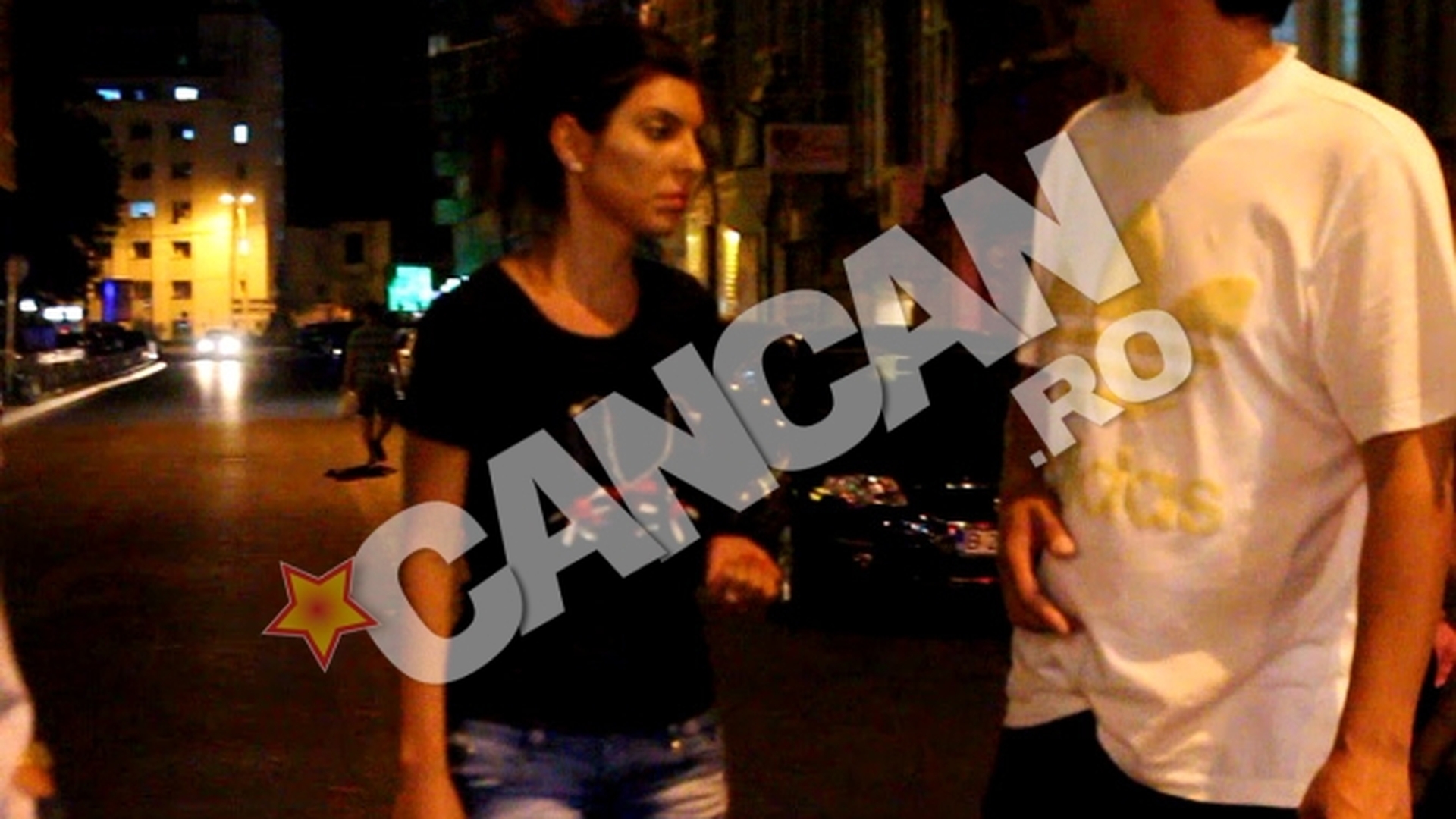 Tonciu si Mitea, devastati dupa sase ore in care au "inrosit" pacanelele! Andreea a bagat suta dupa suta si s-a facut de ras in cazino!