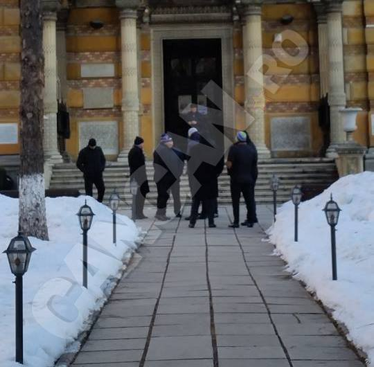 Imagini de la capela unde a fost depus sicriul cu trupul neînsufleţit al lui Dan Adamescu