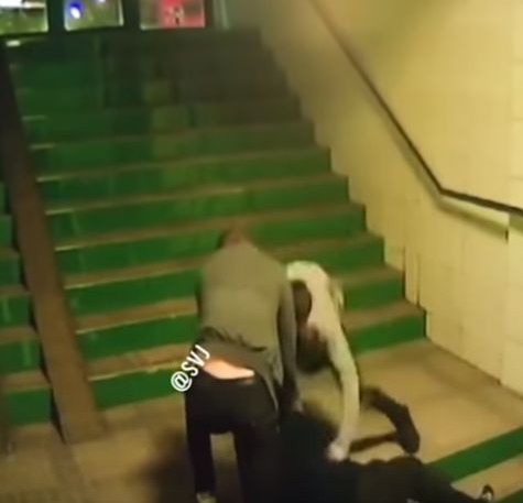 Ei sunt tinerii care au bătut cu bestialitate un bătrân din Brașov! Au fost arestați pentru 30 de zile