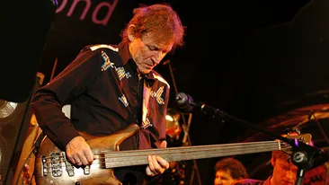 A MURIT! Rudele l-au gasit fara suflare in locuinta lui: Cu mare tristete, anuntam decesul