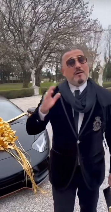 Sorinel Puștiu a primit 25.000 de euro la o cântare. sursă - social media