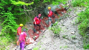 Avea picioarele zdrobite