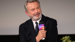 Actorul Sam Neill anunță că s-a vindecat de cancer după ce a primit un tratament aflat în teste. Chimioterapia clasică nu funcționase în cazul lui