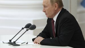 A fost publicată scrisoarea Melaniei Trump către Vladimir Putin. Ce i-a scris, de fapt