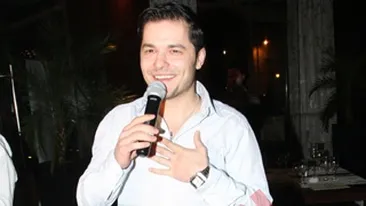 Varciu si-a scris pe antebrat: De neinlocuit in inima mea