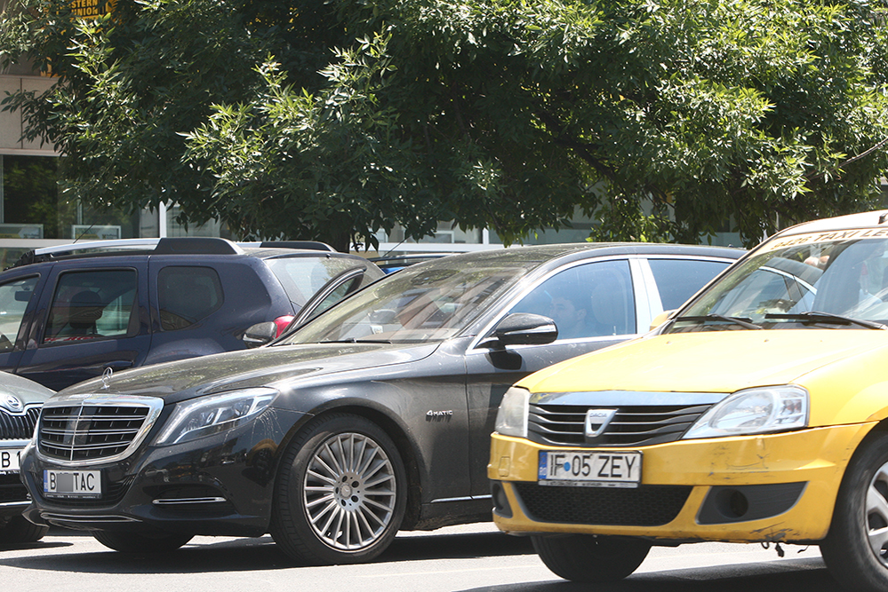 Superbul Mercedes Maybach S500 al lui Gigi Becali