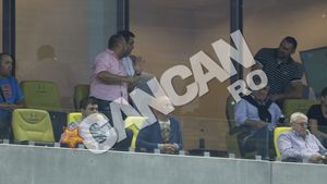 Cristi Borcea a predat stafeta fiului sau! Acum el merge la stadion in locul tatalui sau