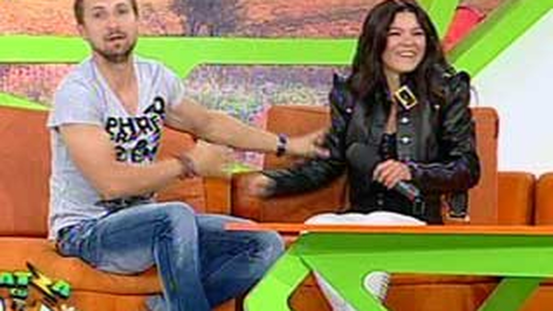 VIDEO Ruslana a vrut sa il sarute pe Dani, dar a fost refuzata: "Sunt casatorit si faimos in Romania"