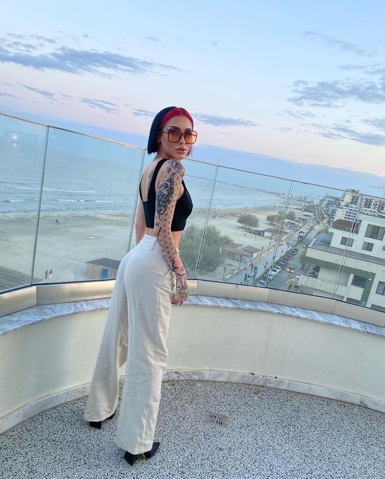 Lino Golden: "Oricum sunt un tip de relație! E totul safe cu mine!" / (Foto: Instagram)