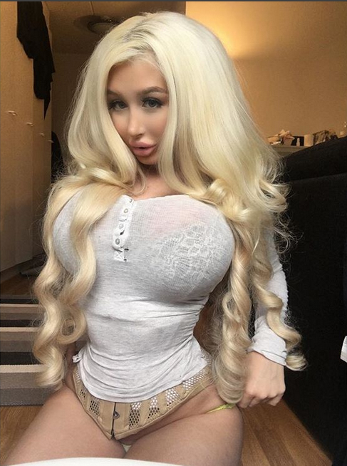 Un model care visează să devină Barbie, la un pas de moarte din cauza operaţiilor!