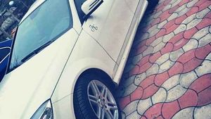 Poliţiştii din Iaşi au oprit aseară un Mercedes alb! La volan se afla o brunetă! Când a dat jos geamul, oamenii legii au avut parte de un şoc