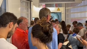 Clipe de groază pentru pasagerii unui zbor de la Nisa la Heathrow. Ireal ce au putut să îndure timp de 90 de minute