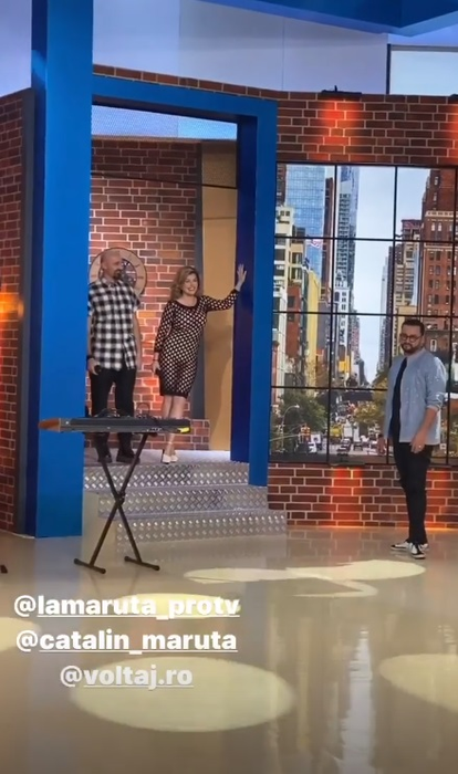 Loredana Groza, cu zonele intime la vedere în direct la Pro TV, în emisiunea lui Cătălin Măruță