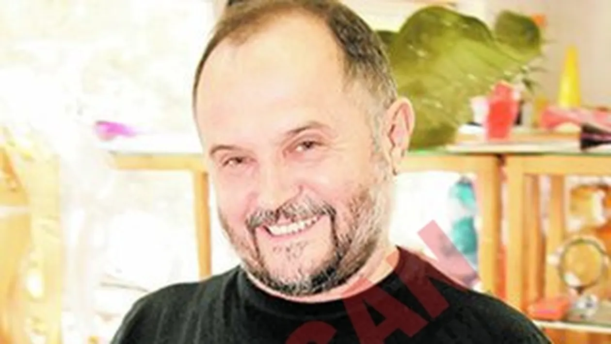 Martisor unicat pentru Elena Udrea