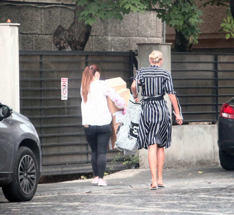 De la emisiune, Bianca s-a oprit la atelier, pentru a rezolva chestiuni urgente