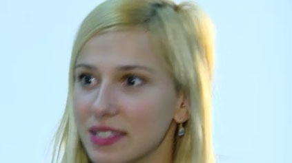 Dana Rogoz a trans o ditamai sperietura de Revelion, tocmai în Cambodgia! Vezi ce s-a întâmplat cu soţul ei!