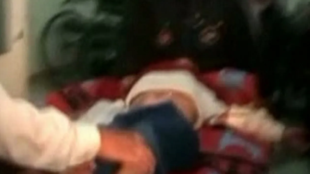 Trei copii morti si alti 120 in stare grava la spital, dupa ce au mancat la cantina scolii