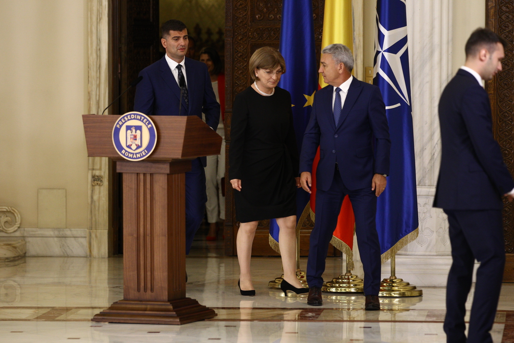 Simona Halep și-a „oficializat” relația cu Toni Iuruc în fața președintelui Klaus Iohannis! Primele imagini publice cu fericitul cuplu, la Palatul Cotroceni
