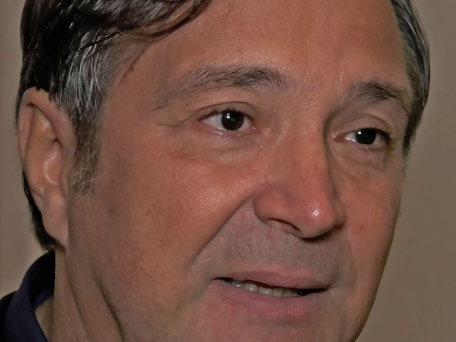 Daniel Buzdugan, în lacrimi după moartea mamei sale: „Nu mai ești copil”