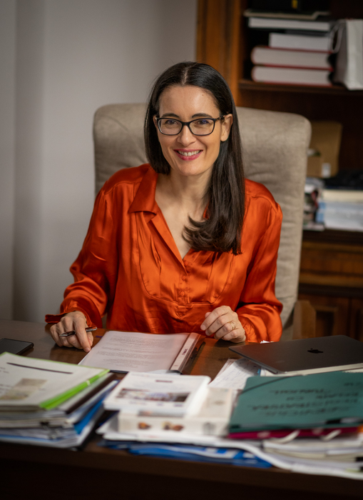 Clotilde Armand este sfătuită de estetician să apeleze la lifting facial, care e de durată, nu precum botoxul
