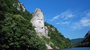 Cazanele Dunării, locul din România adorat de turiștii străini. Cum ajungi și ce poți face aici