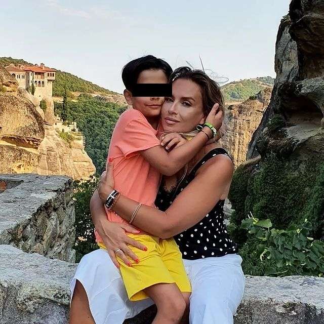 Adina Halas și băiețelul ei, în vacanță
