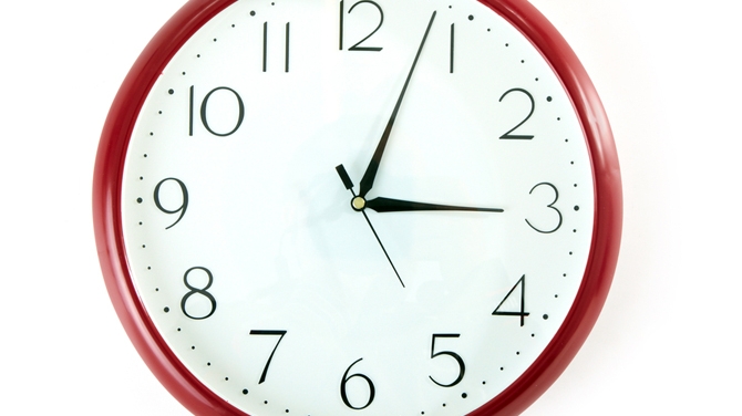 ATENTIE! In aceasta noapte se trece la ora de vara! Ora 03:00 devine ora 04:00