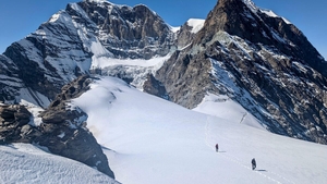Doi alpiniști dispăruți în 1992, găsiți după mai bine de trei decenii. Ce a scos ghețarul la iveală