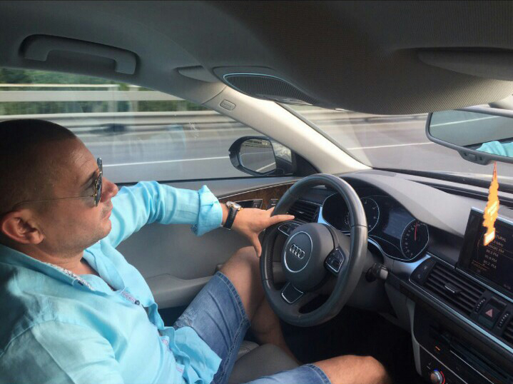 Cristian Bostan la volanul unui Audi