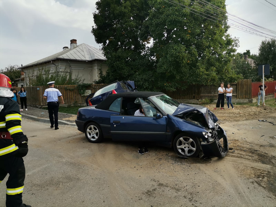 Imagini de la locurile  accidentelor