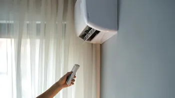 De ce nu trebuie să te încălzești cu aerul condiționat. Ce se întâmplă în camera în care îl folosești