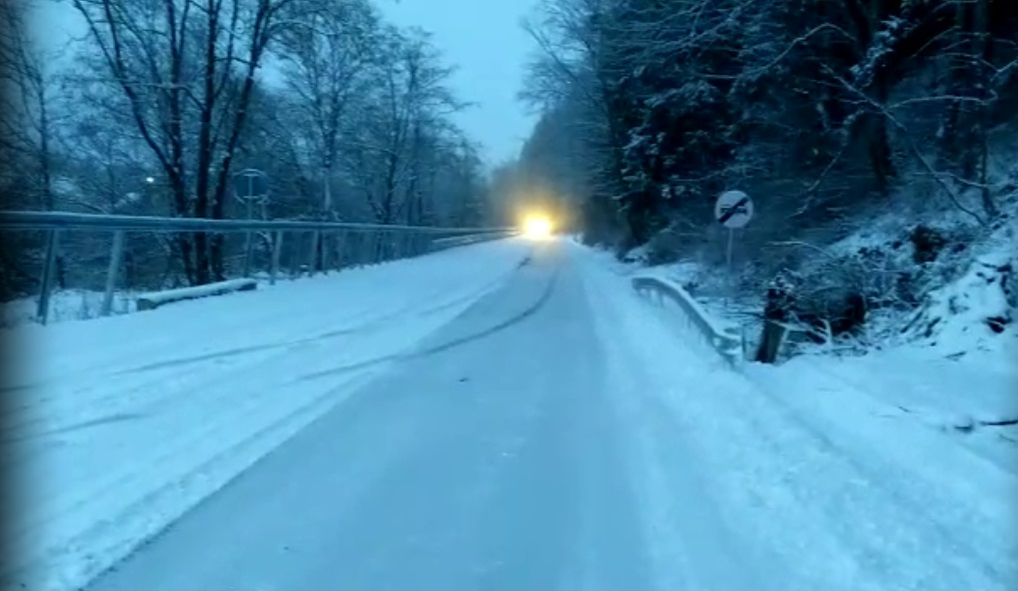 A nins ca în poveşti în România, noaptea trecută! Zonele unde zăpada a făcut ravagii. FOTO