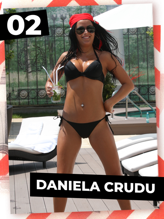 CANCAN.RO a scotocit în arhiva de aur și iată clasamentul! TOP 40 bombe-sexy cărora le place mult șprițul la plajă!