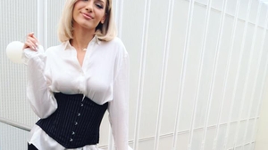 ALINA EREMIA este foarte discretă în ceea ce priveşte viaţa ei personală! Cu ce cântăreţ celebru de la noi s-a iubit 