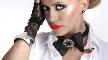 Anda Adam a ramas fara contul de Facebook!