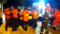 Incident în a doua zi de Crăciun. Un adolescent de 15 ani a fost la un pas de moarte, după ce s-a prăbușit într-o râpă din Munții Baiului