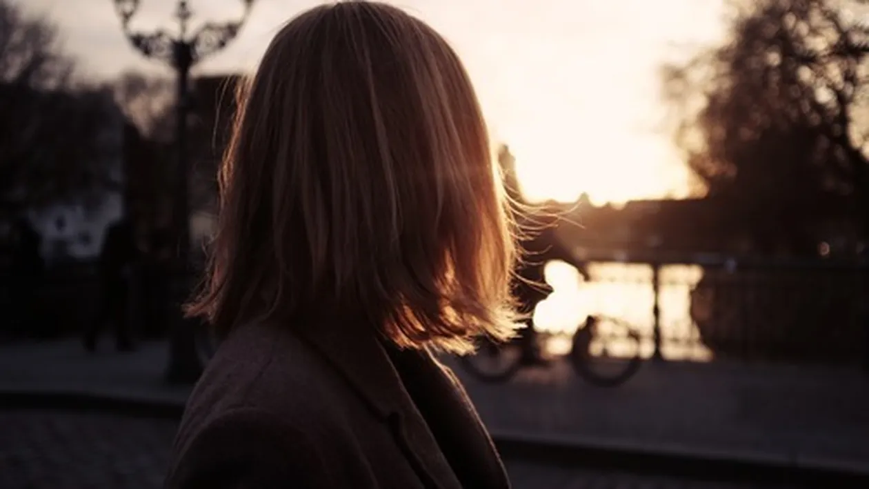 A plecat cu 2 minute mai devreme de la serviciu și s-a trezit cu salariul redus cu 10% . Unde s-a întâmplat asta 